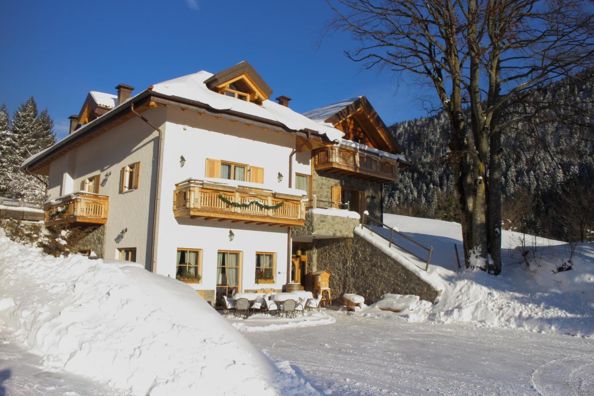 Agriturismo Ai Castioni Molveno Ngoại thất bức ảnh